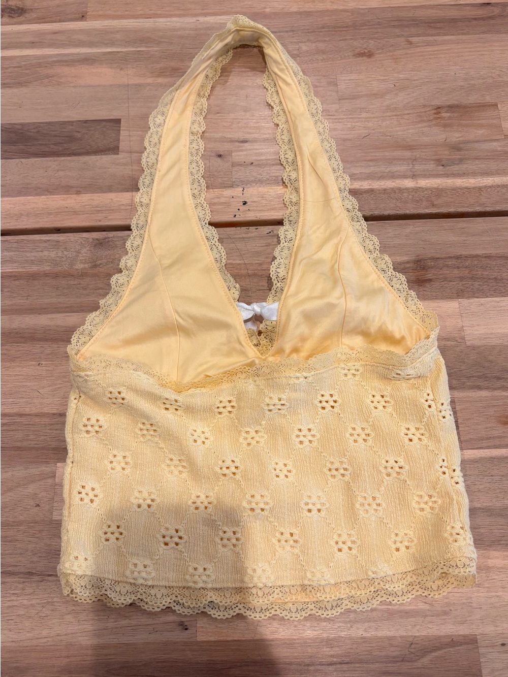 Kimchi Blue Light Orange Eyelet Halter Crop Top SZ S. - Picture 7 of 10